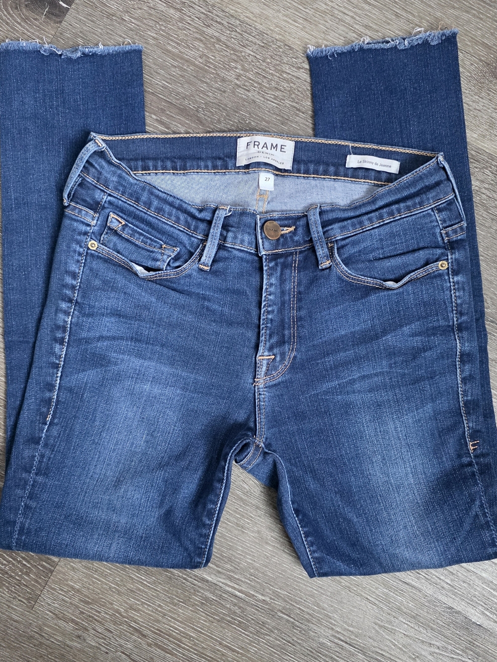 Frame Denim Women's Dark Blue Cropped Skinny Jeans Size 27